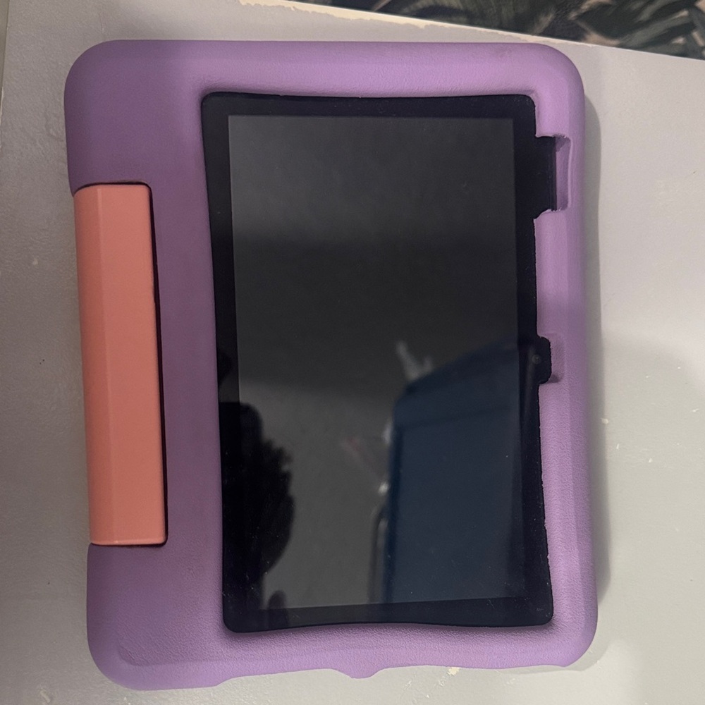 Amazon Purple and Pink Tablet Cover